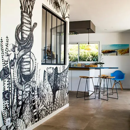 With Panoramic Views Of Thau Lagoon *